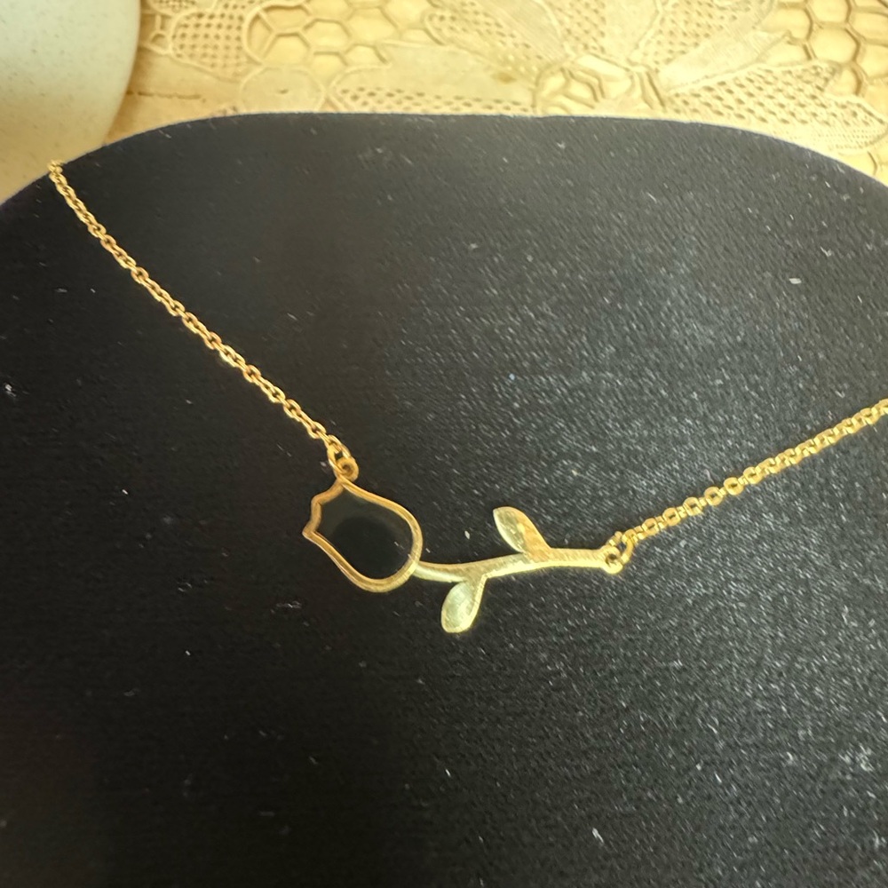 G/T stainless steel black onyx dainty pendant necklace